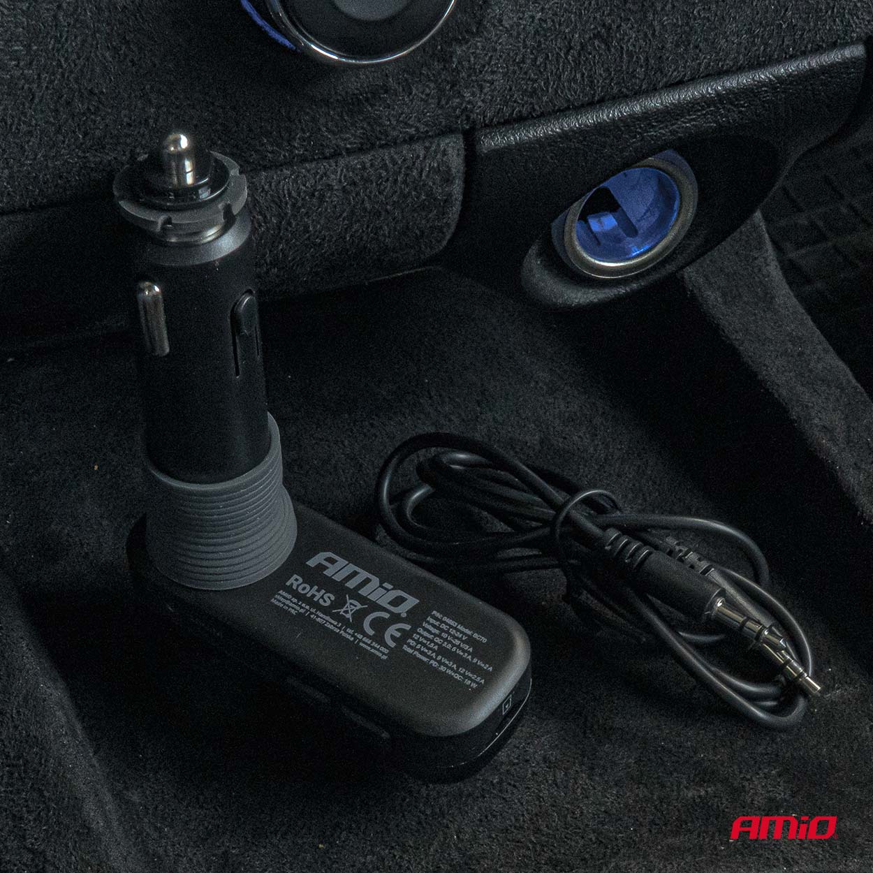 FM-sender med Bluetooth og håndfri funktion