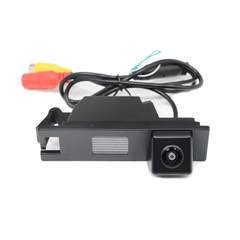 1080P achteruitrijcamera voor Mitsubishi Lancer (2008–2015) – geïntegreerde kentekenplaatverlichtingcamera (80 × 35 mm) 